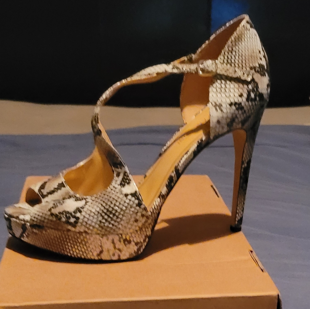 Heels Enzo Angiolini Beautiful Snake Pattern